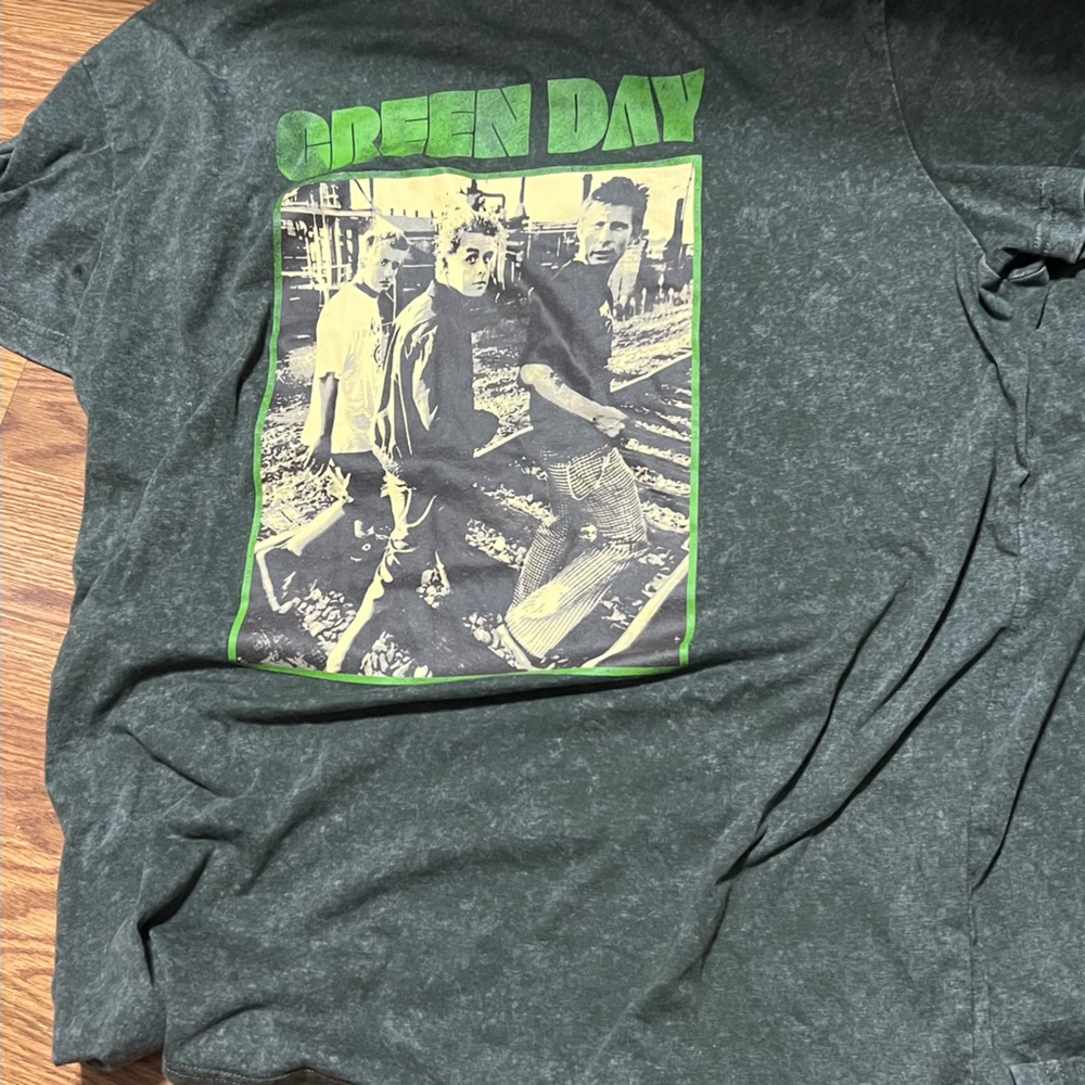 Green Day Graphic Men's Shirt